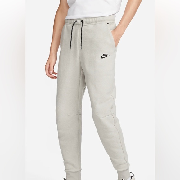 Nike Other - Men’s Nike Sweatpants Tech Fleece